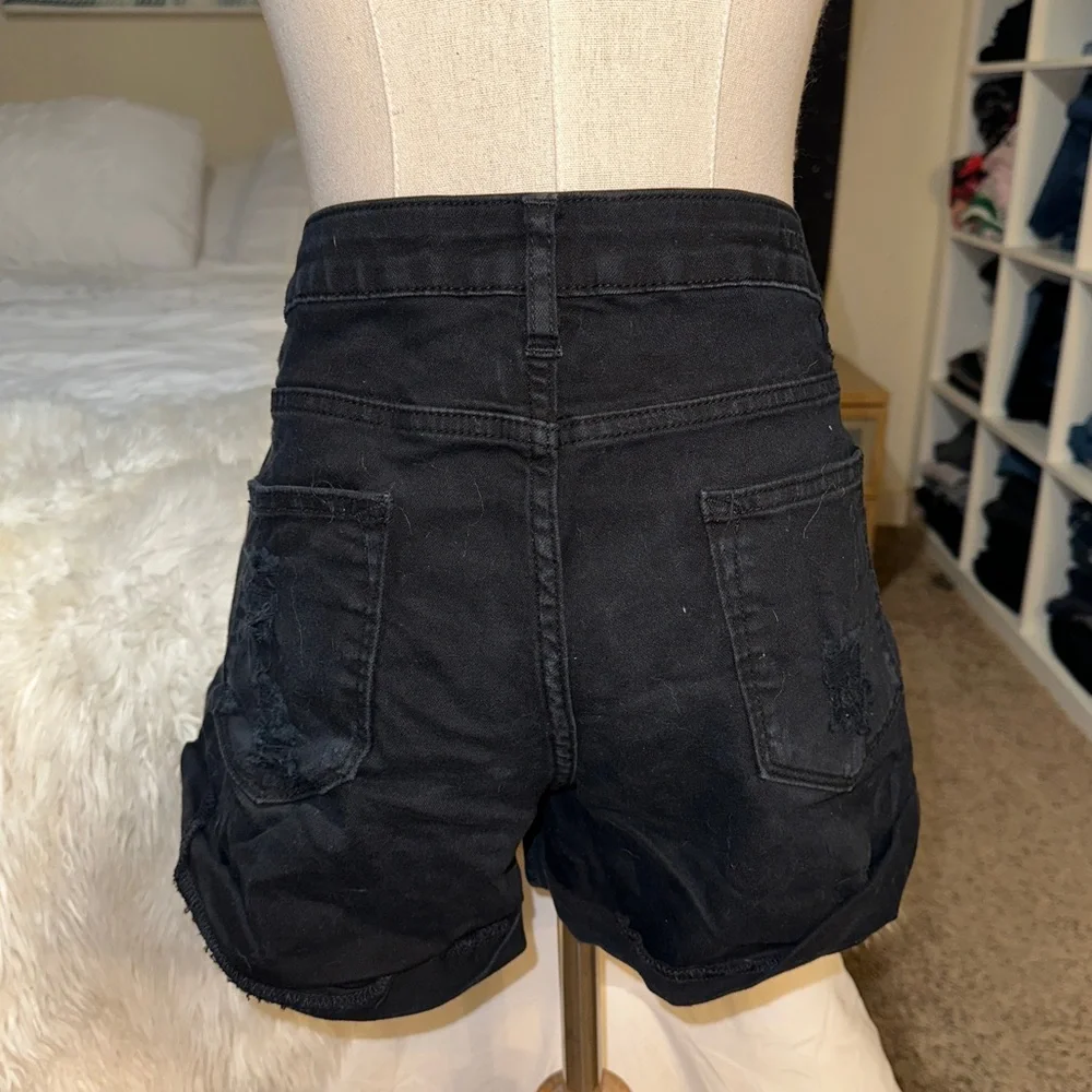 Vigoss | The Jagger Distressed Black Denim Shorts Mid Rise Cuffed Hem Size 31